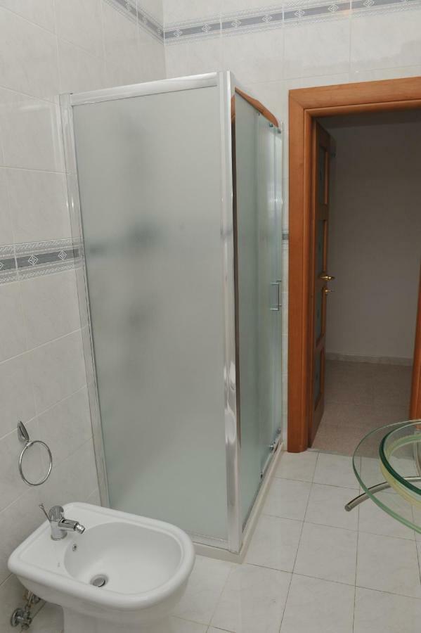 Appartement Casa Sarahouse à Tarente Extérieur photo